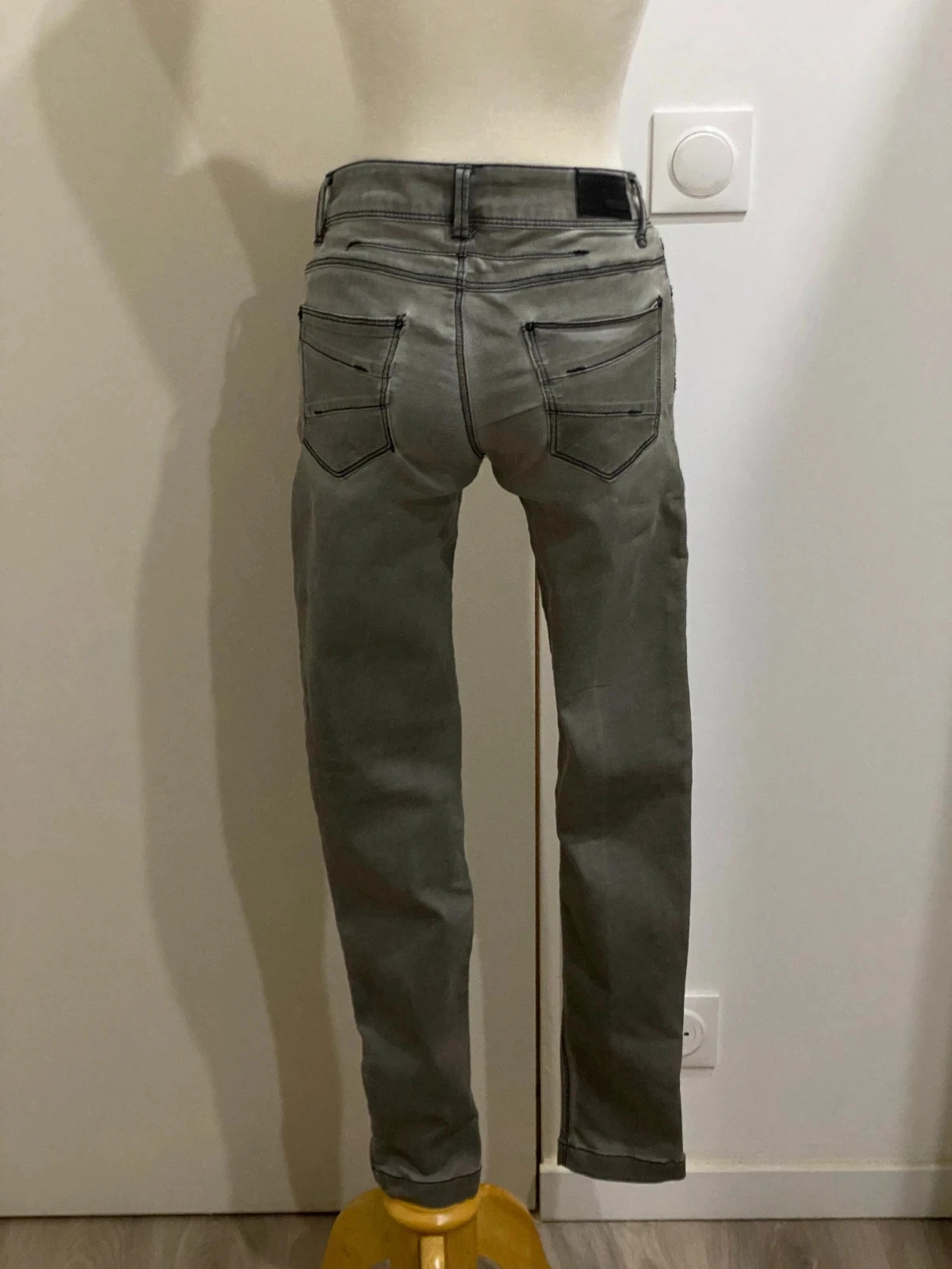 Pantalón de mezclilla gris slim skinny para mujer Bonobo Jeans Talla XS/S 👖 – photo 2